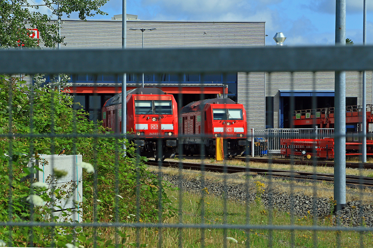 245 021 und 023